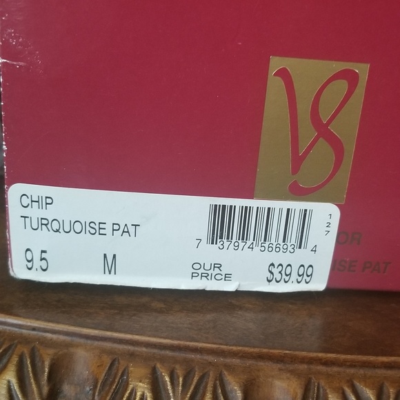 Sandals - Picture 4 of 5